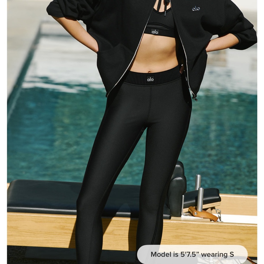 ALO Yoga Women's Sleek Black Leggings